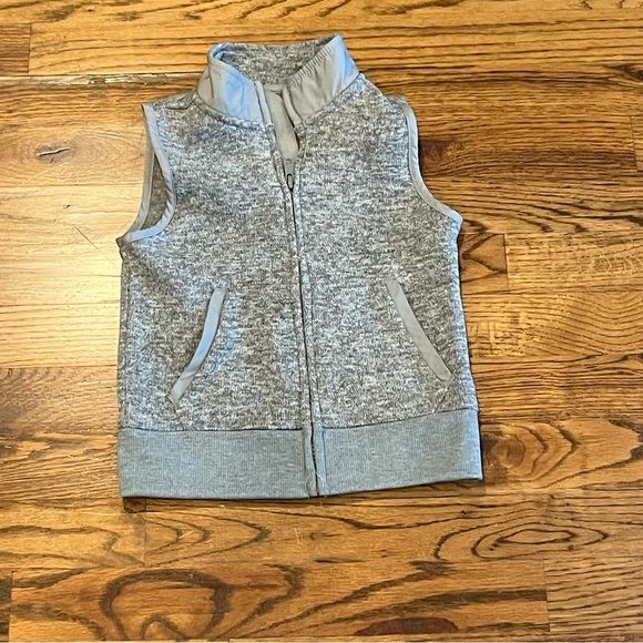 J Crew factory boys sweater vest 3T. - Picture 1 of 3
